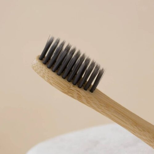 Бамбуковая зубная щётка (ЧЁРНАЯ)